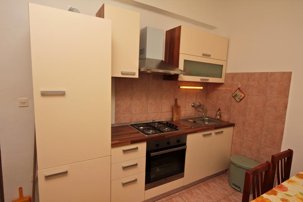 Apartments Toni Two Igrane Exterior foto