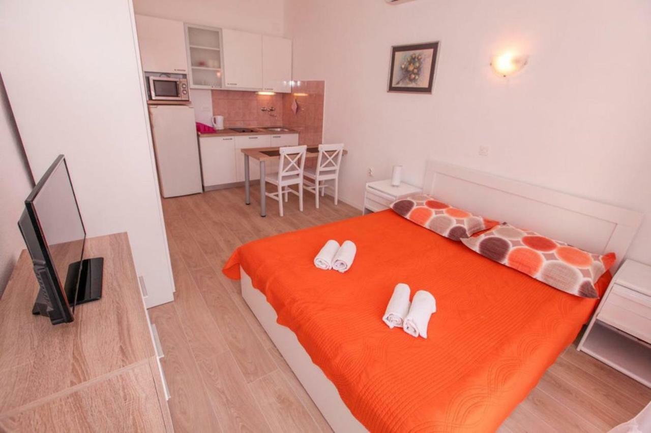 Apartments Toni Two Igrane Exterior foto